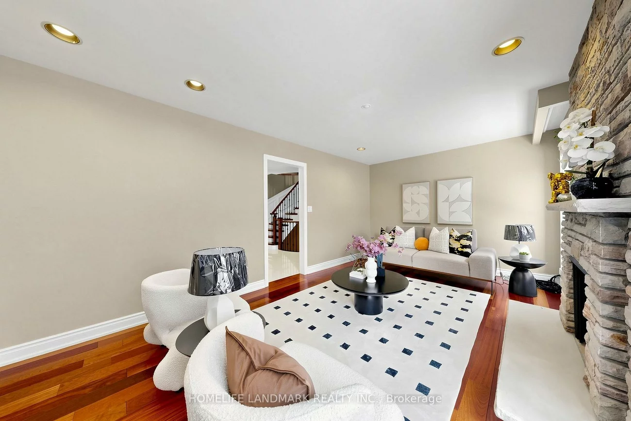 56, Kentland, Bayview Woods-Steeles, Toronto