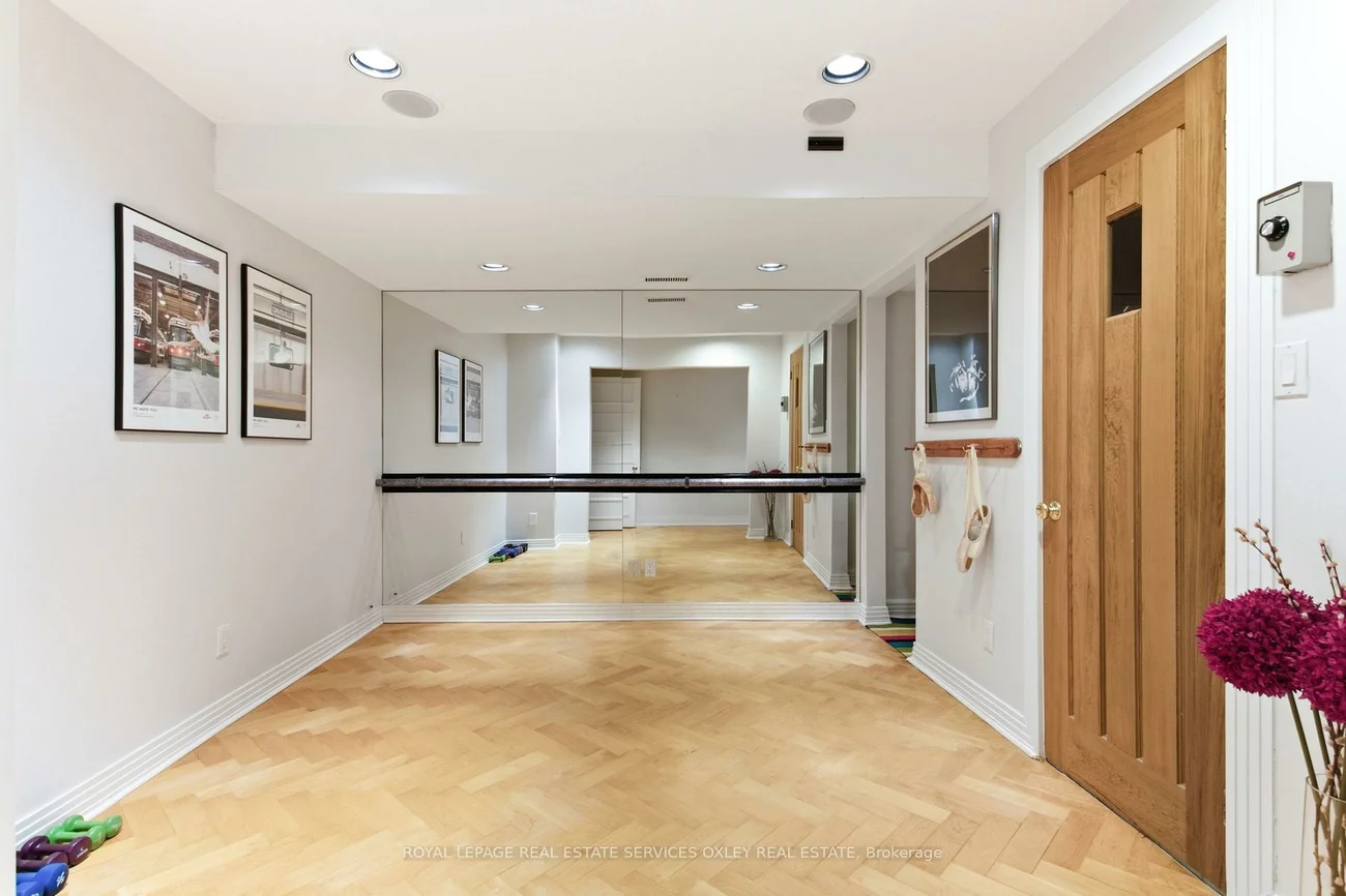 21, Astley, Rosedale-Moore Park, Toronto
