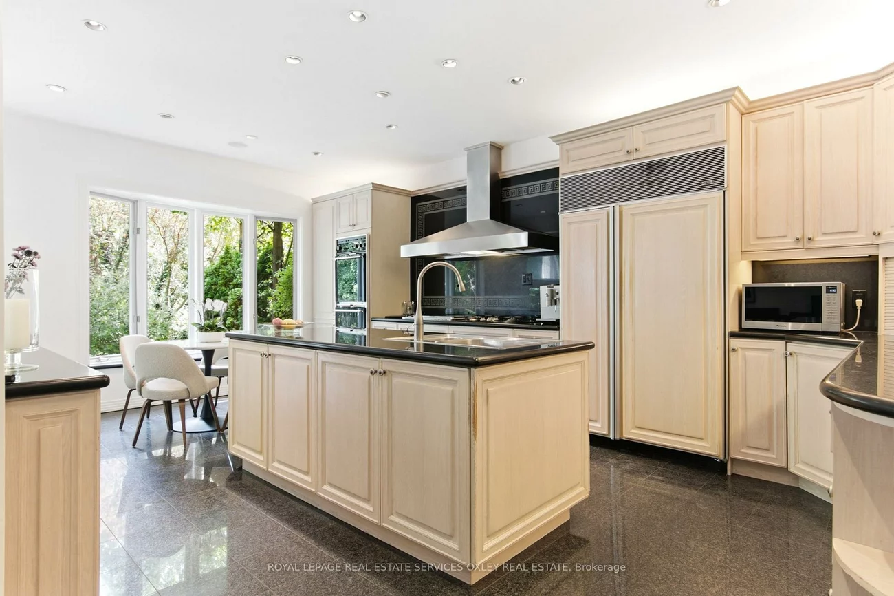 21, Astley, Rosedale-Moore Park, Toronto