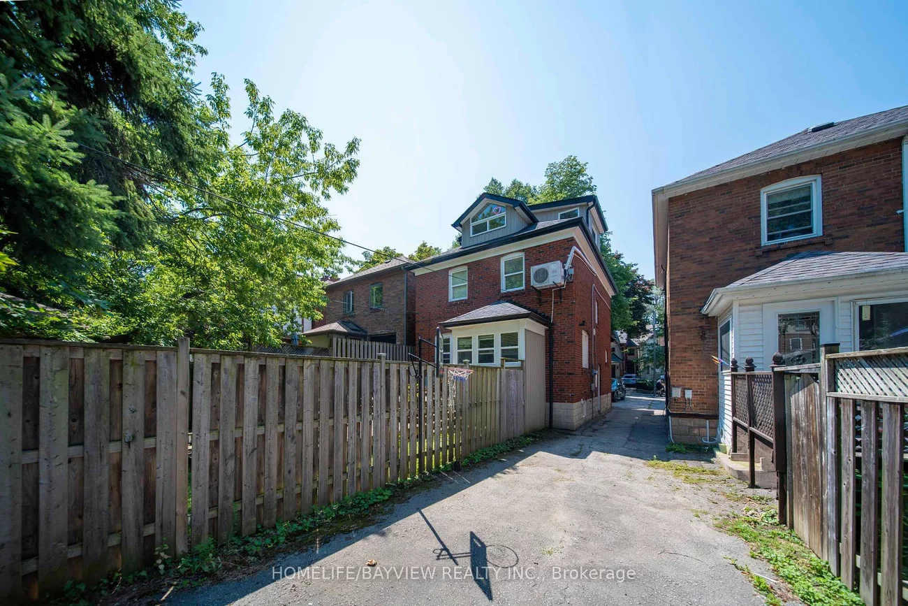 131, Heddington, Lawrence Park South, Toronto