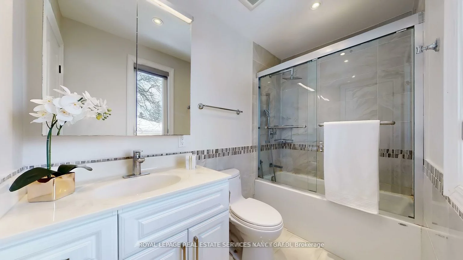 136, Denlow, Banbury-Don Mills, Toronto