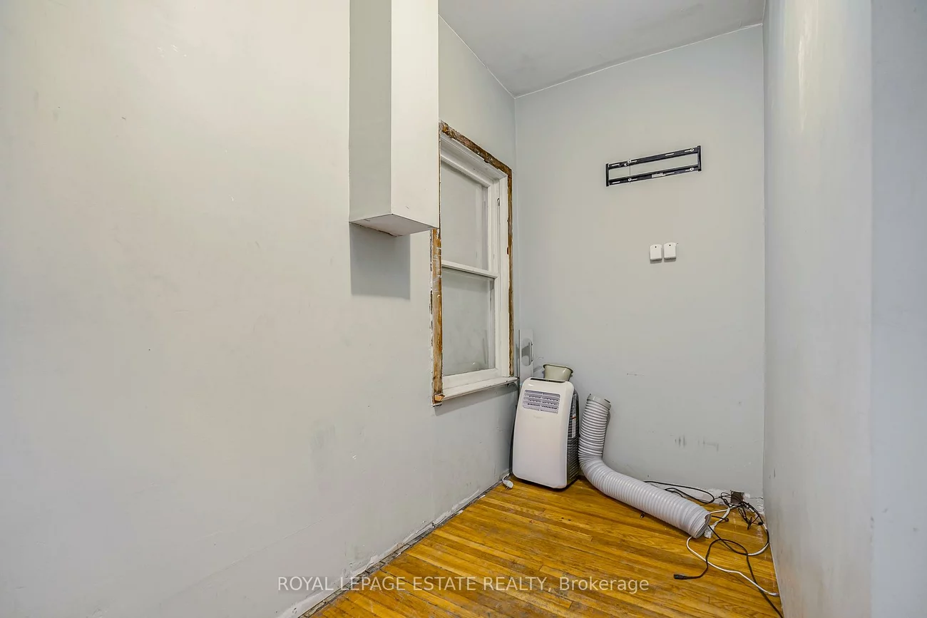 201, Christie, Annex, Toronto