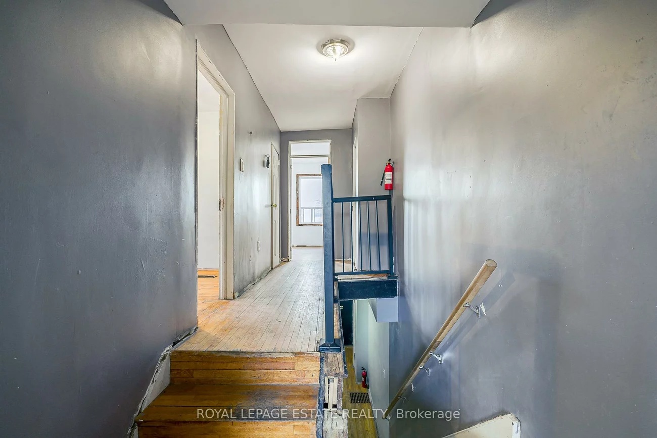 201, Christie, Annex, Toronto