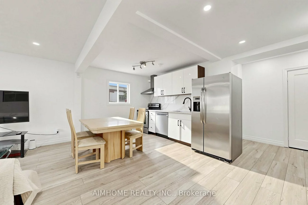 95, Steeles, Newtonbrook East, Toronto