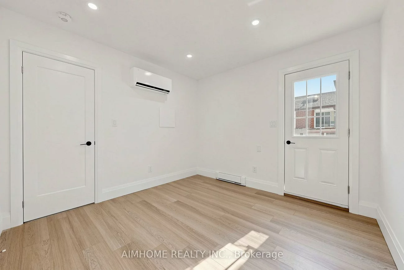 95, Steeles, Newtonbrook East, Toronto
