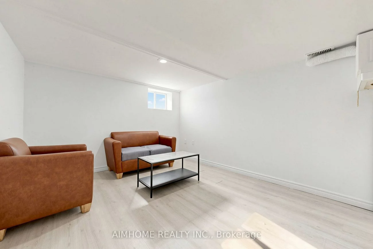 95, Steeles, Newtonbrook East, Toronto