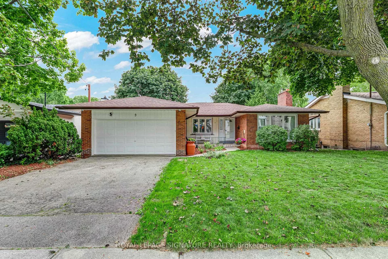 9, Bunty, Bayview Village, Toronto