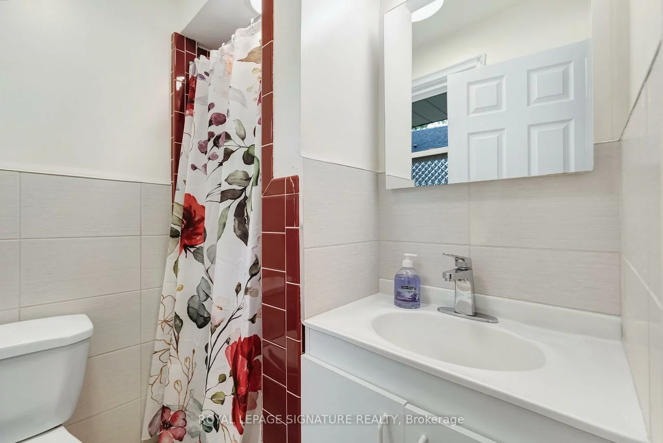 9, Bunty, Bayview Village, Toronto