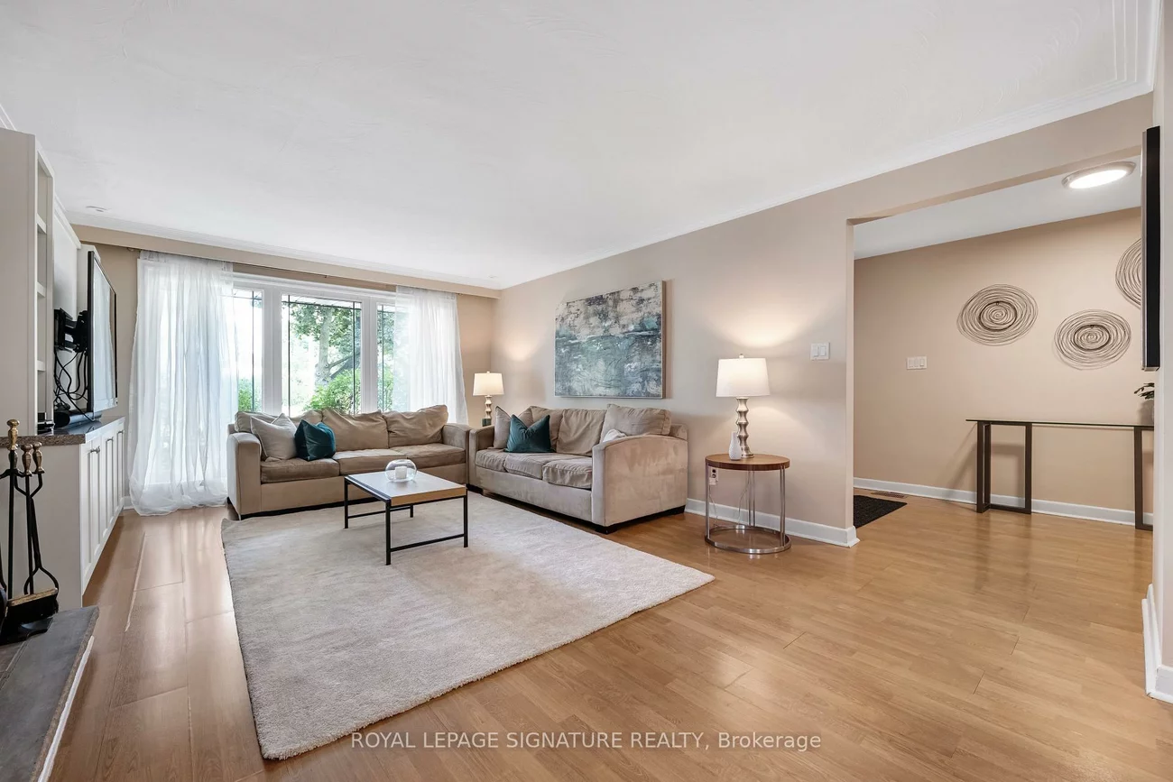 9, Bunty, Bayview Village, Toronto