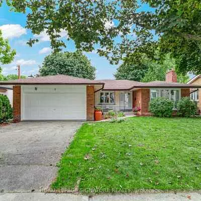 9, Bunty, Bayview Village, Toronto