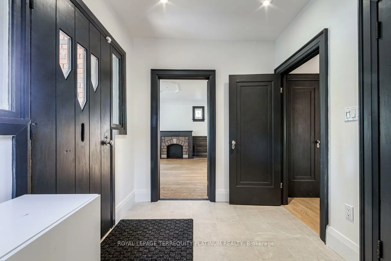 204, Ellerslie, Willowdale West, Toronto