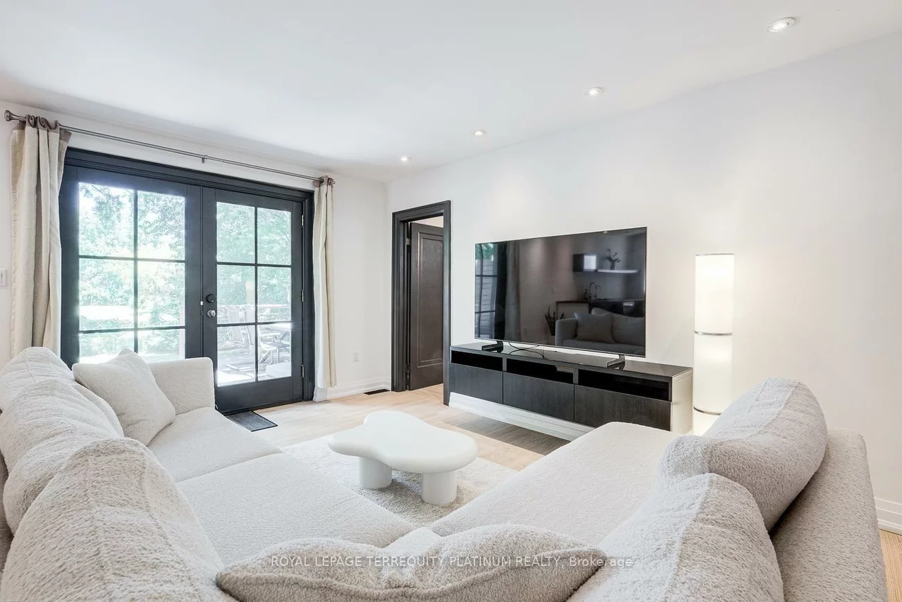 204, Ellerslie, Willowdale West, Toronto