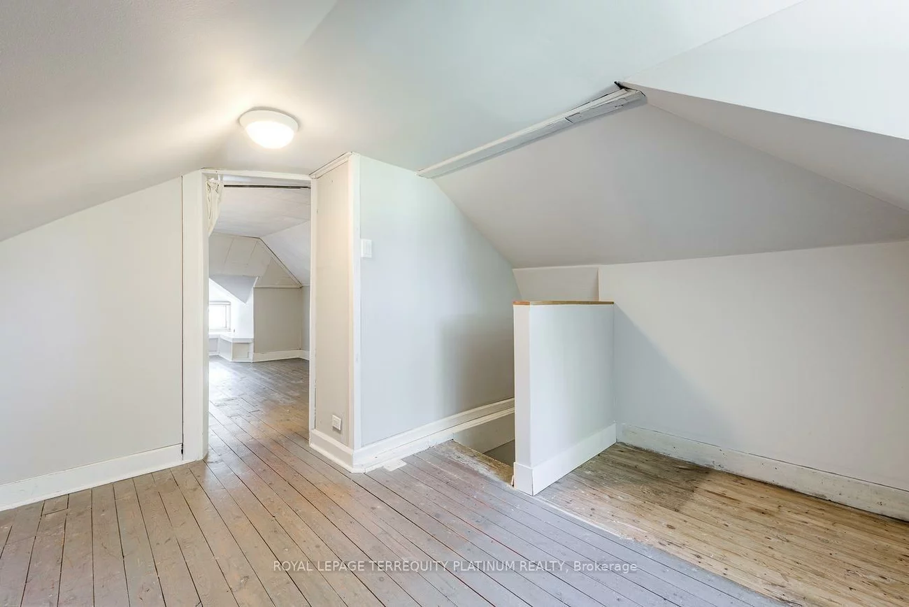 204, Ellerslie, Willowdale West, Toronto