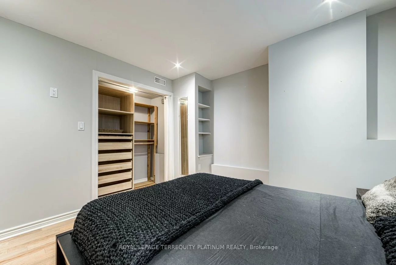 204, Ellerslie, Willowdale West, Toronto