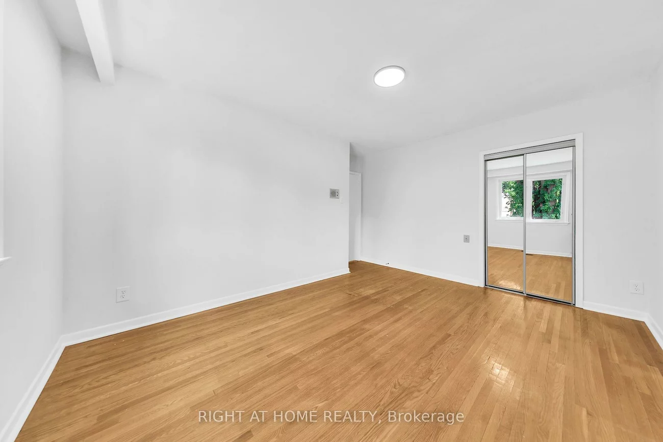 88, Peckham, Newtonbrook West, Toronto