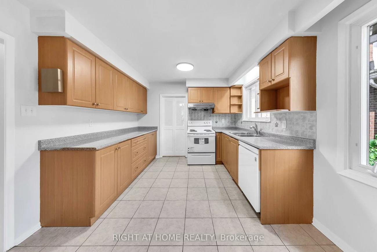 88, Peckham, Newtonbrook West, Toronto