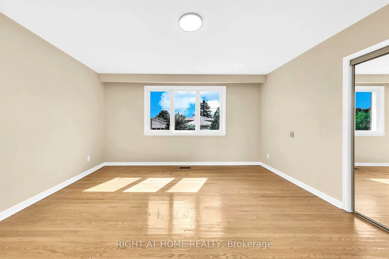 88, Peckham, Newtonbrook West, Toronto