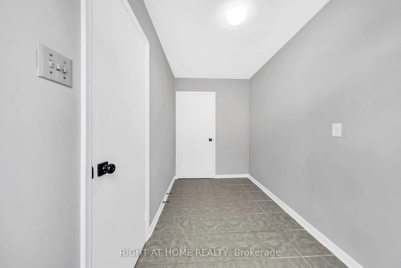 88, Peckham, Newtonbrook West, Toronto