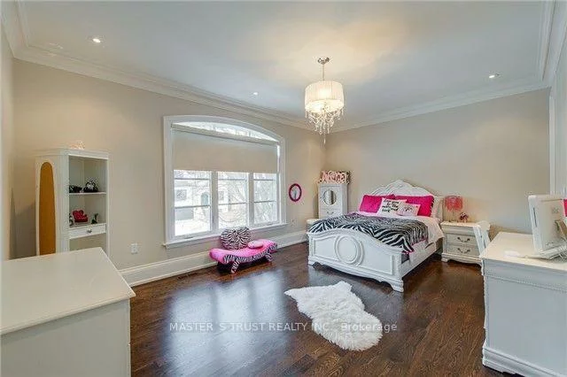 337, Horsham, Willowdale West, Toronto