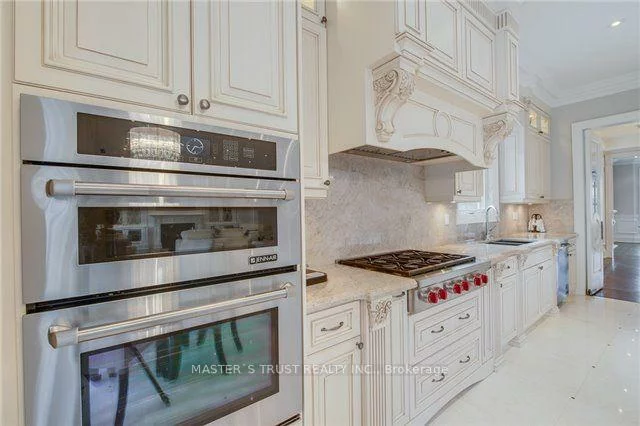 337, Horsham, Willowdale West, Toronto