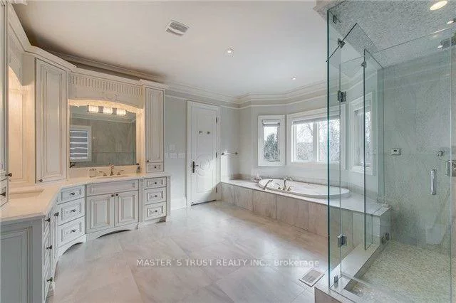 337, Horsham, Willowdale West, Toronto