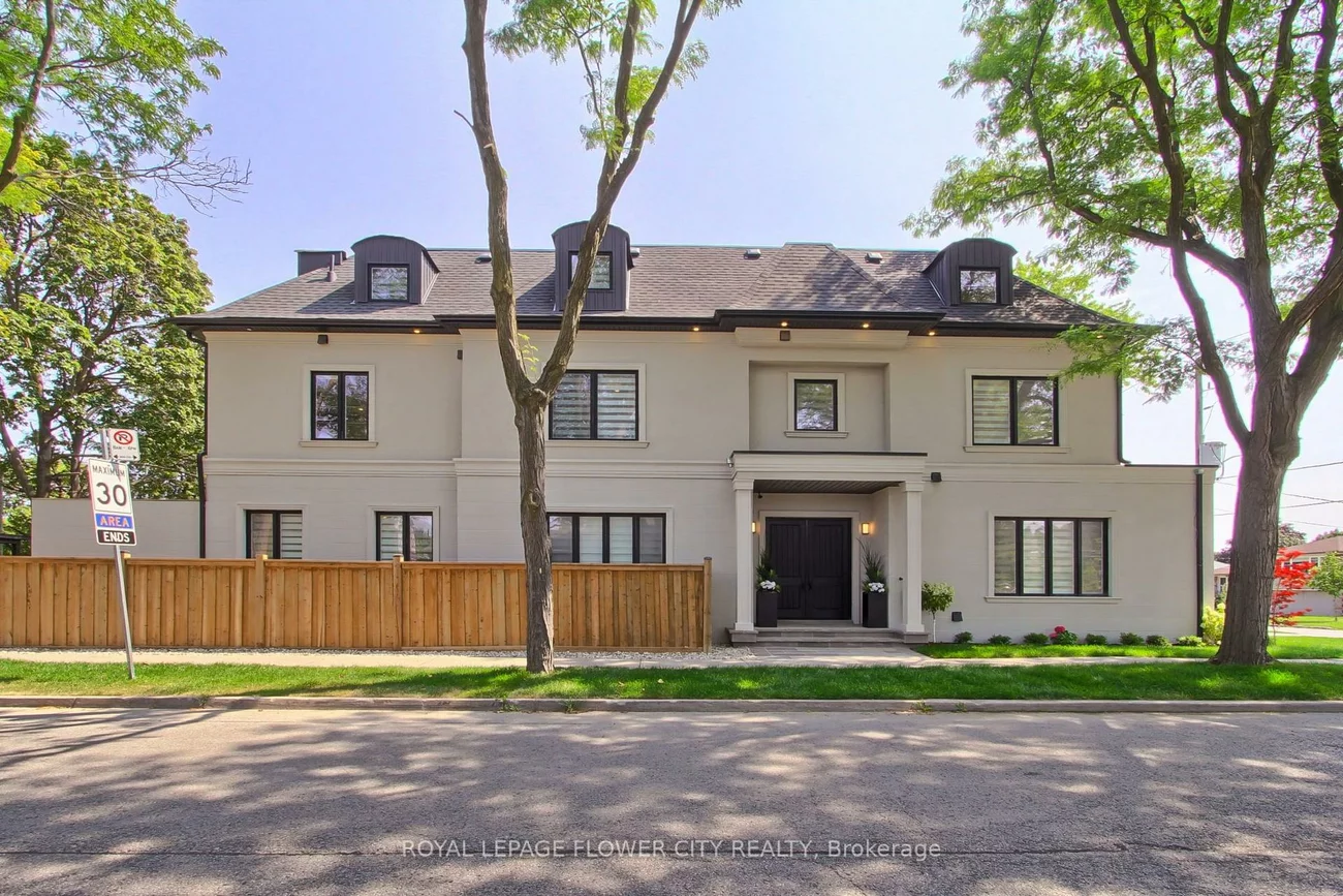 140, Hillmount, Englemount-Lawrence, Toronto