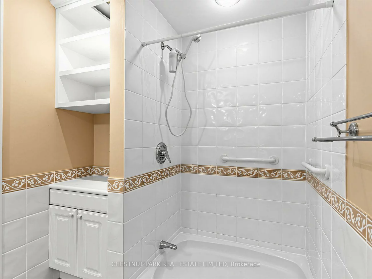 249, Hanna, Leaside, Toronto