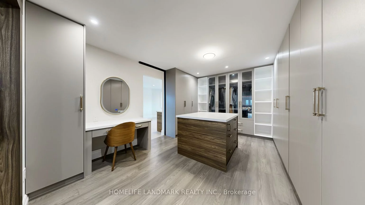 20, Blaine, Banbury-Don Mills, Toronto