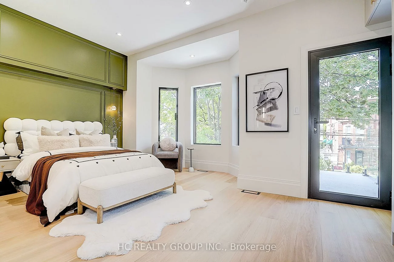 385, Manning, Palmerston-Little Italy, Toronto