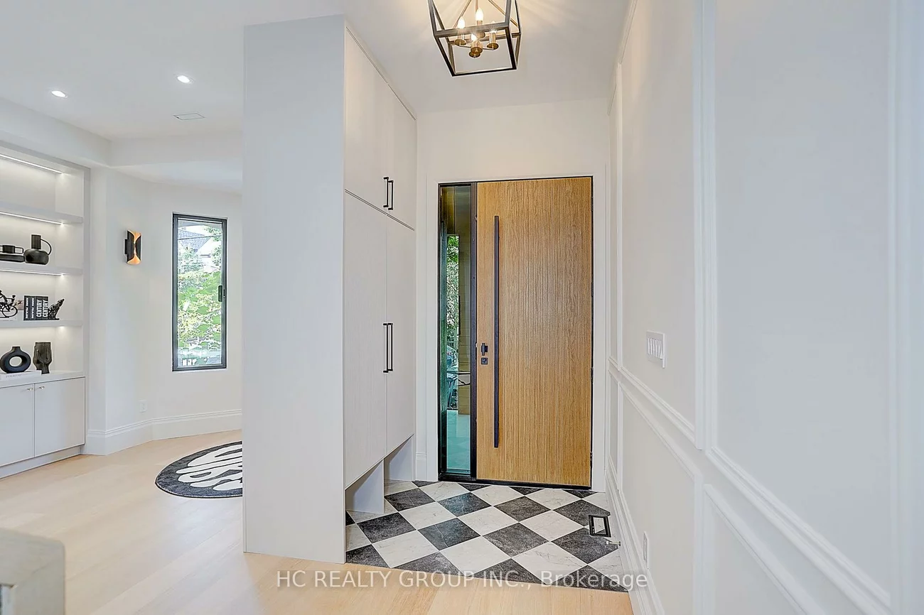 385, Manning, Palmerston-Little Italy, Toronto