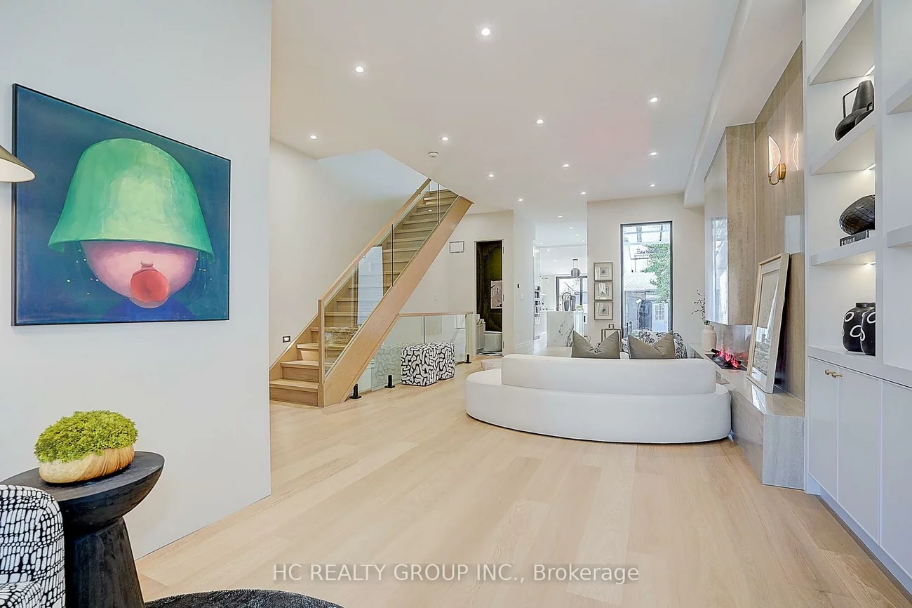 385, Manning, Palmerston-Little Italy, Toronto