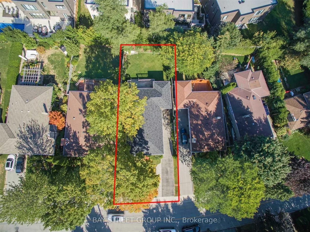 33, Heathview, Bayview Village, Toronto