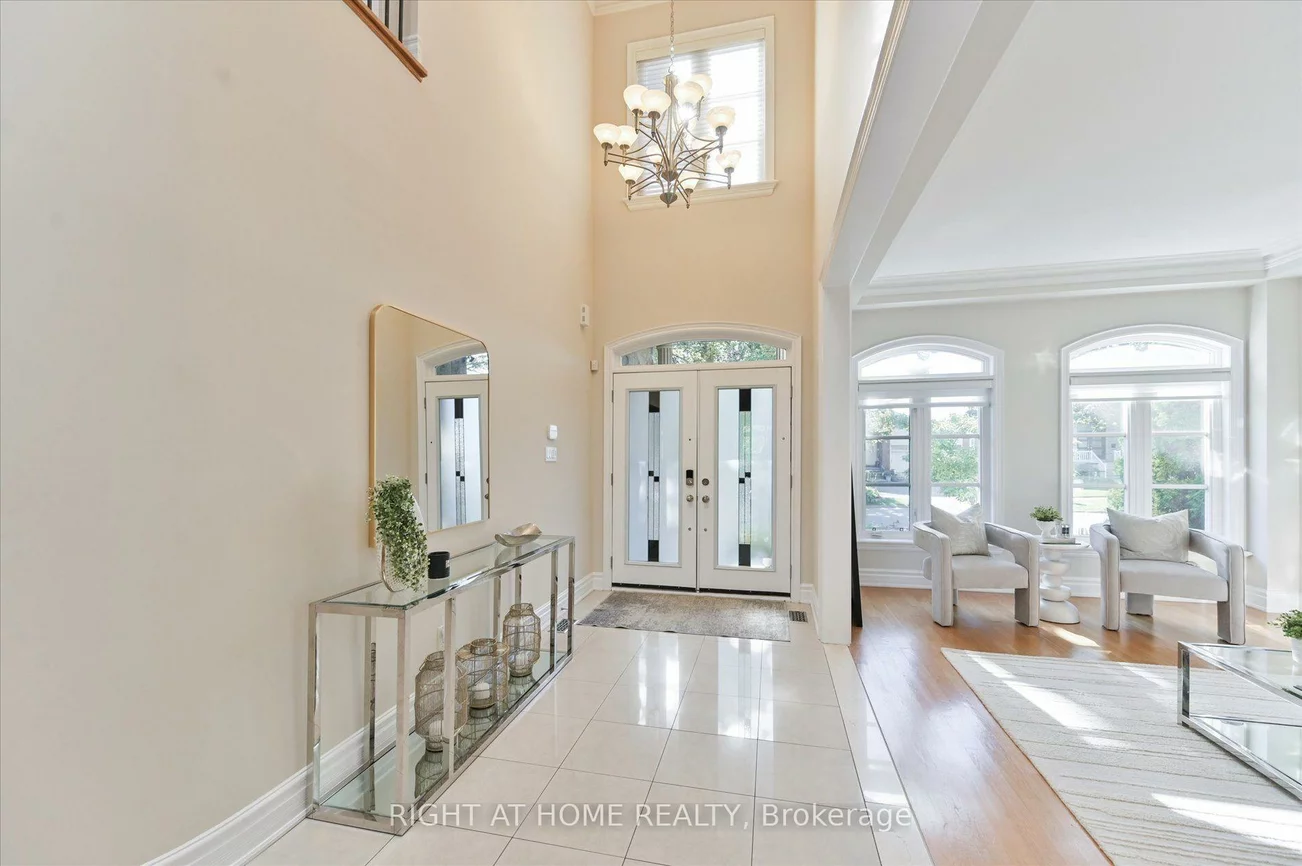 154, Charlton, Newtonbrook West, Toronto