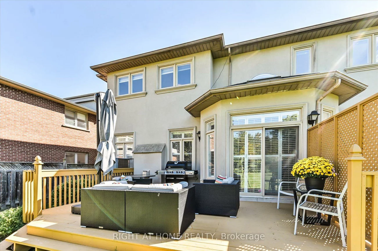 154, Charlton, Newtonbrook West, Toronto