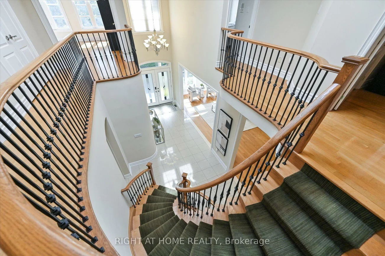 154, Charlton, Newtonbrook West, Toronto