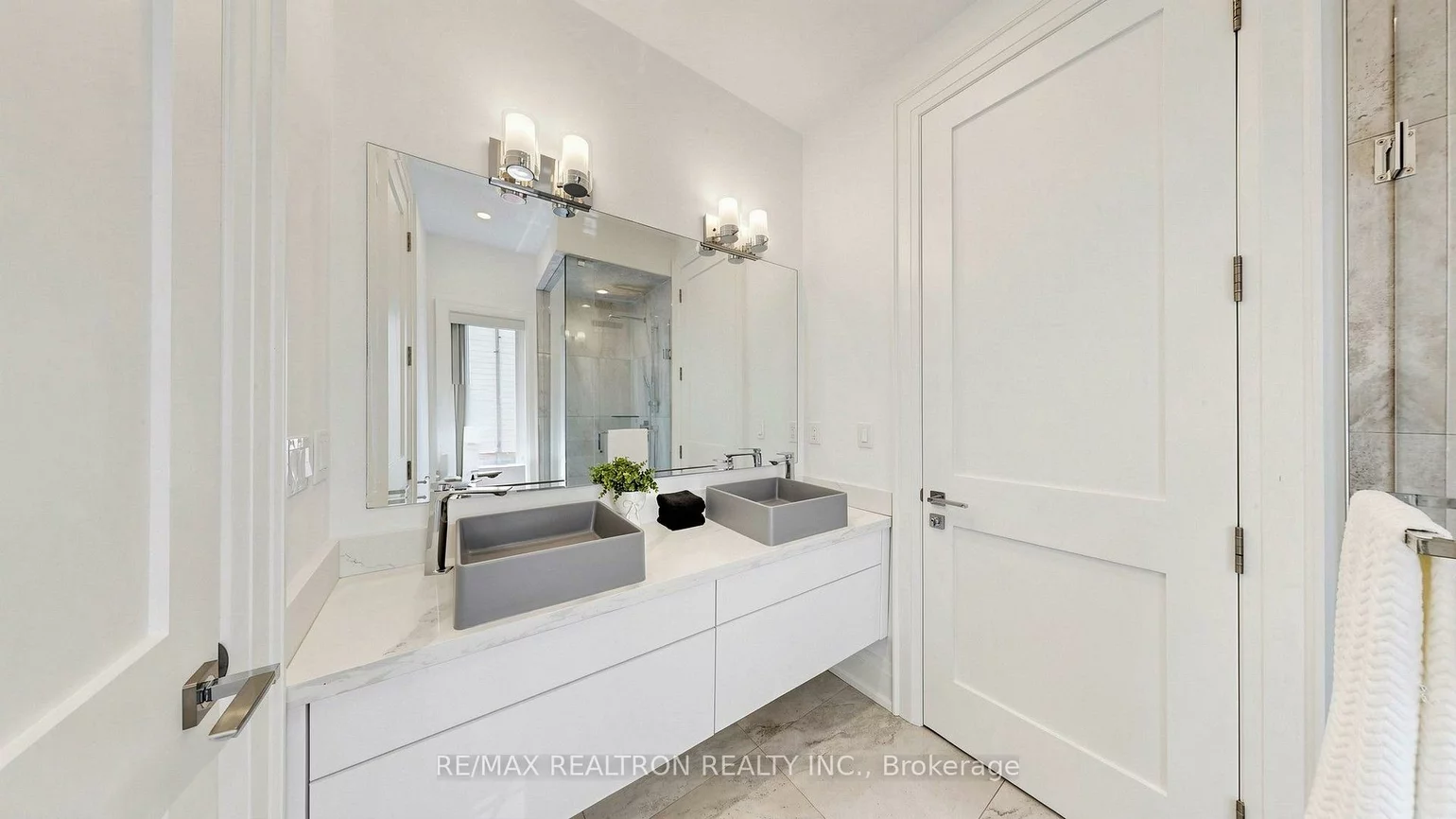 443, Northcliffe, Oakwood Village, Toronto