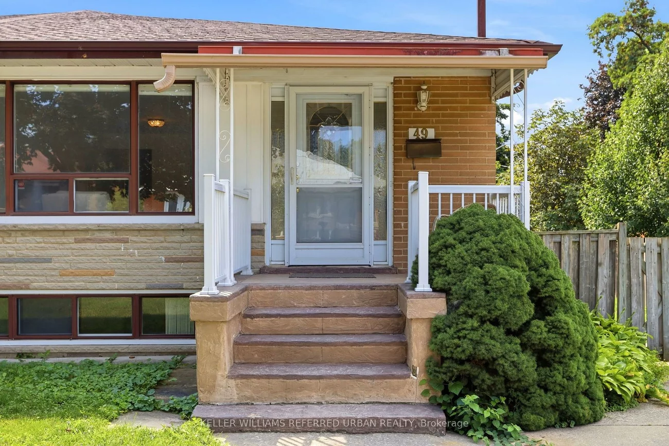 49, Santa Barbara, Willowdale West, Toronto