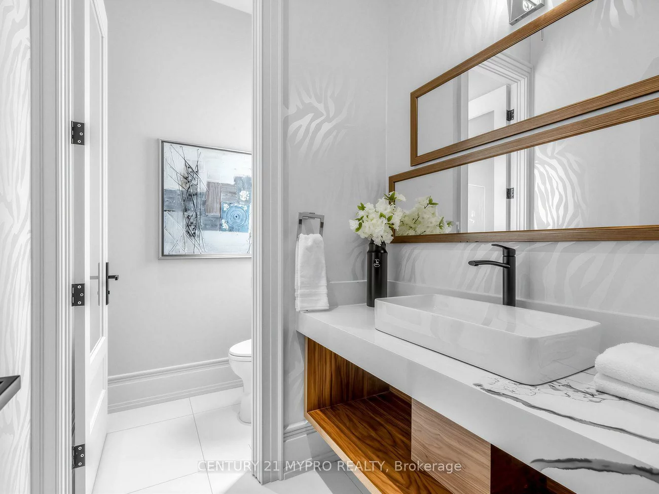 299, Spring Garden, Willowdale East, Toronto