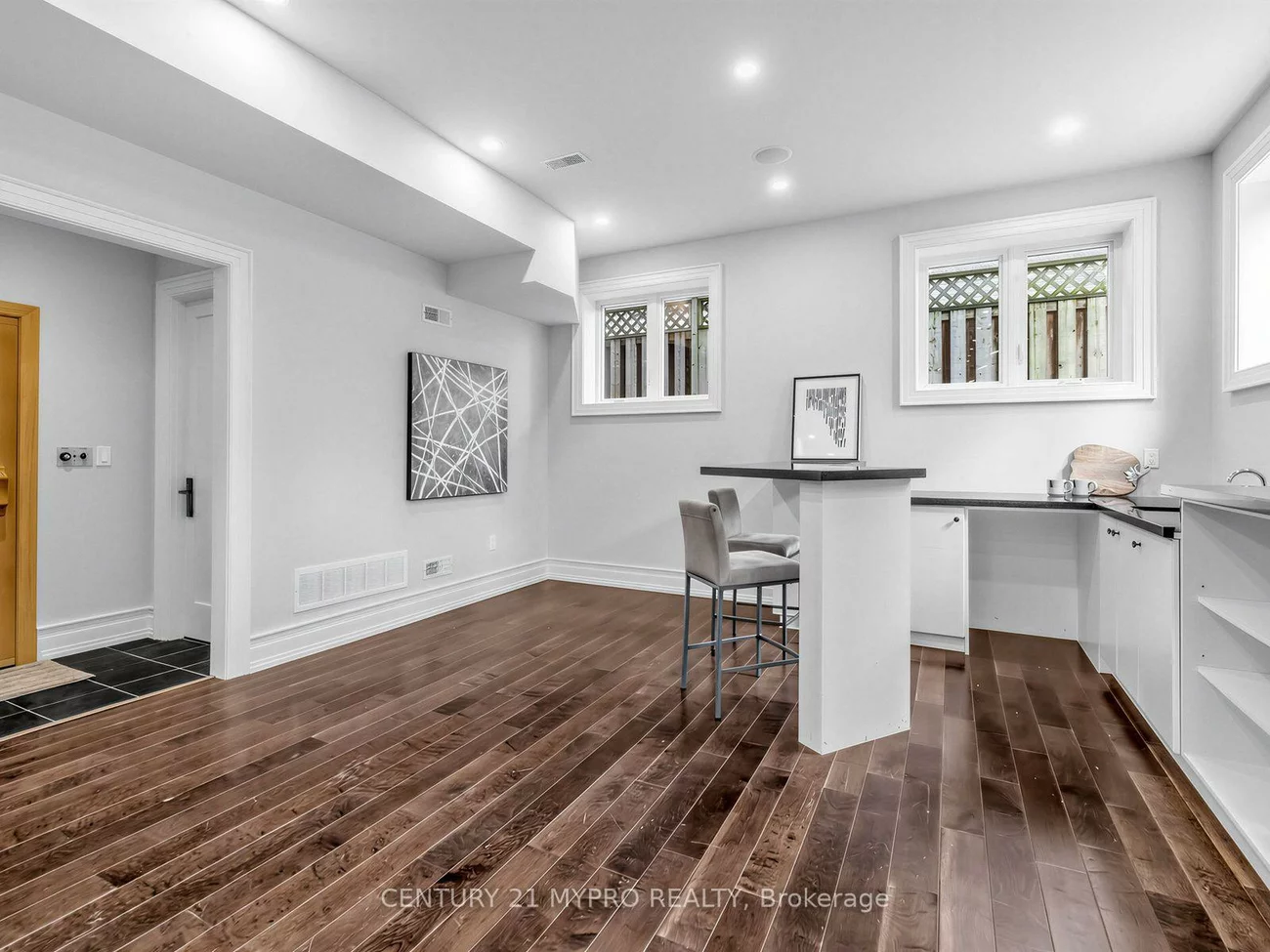 299, Spring Garden, Willowdale East, Toronto