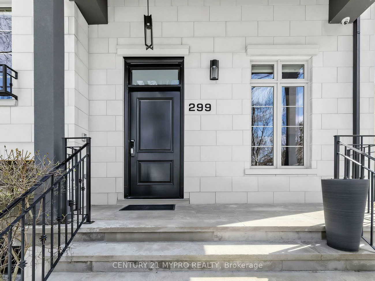 299, Spring Garden, Willowdale East, Toronto