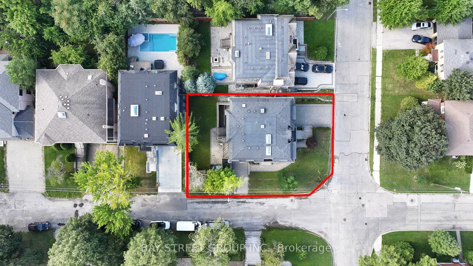 168, Highgate, Willowdale East, Toronto