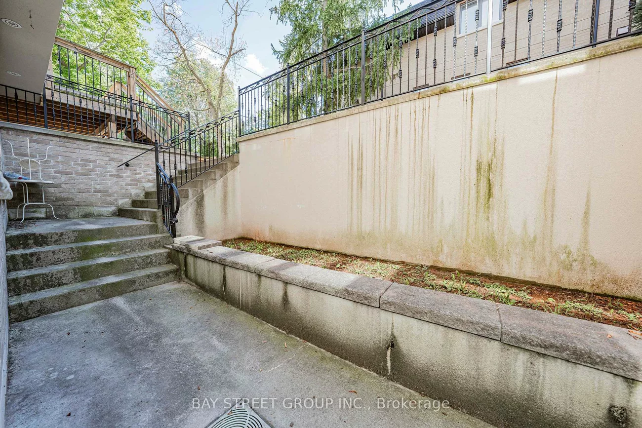 168, Highgate, Willowdale East, Toronto