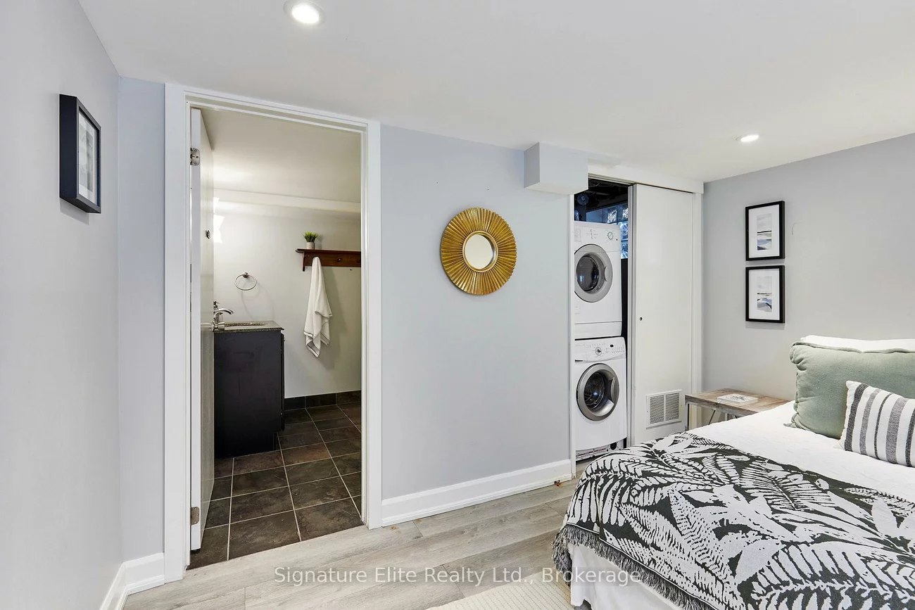 153, Parkhurst, Leaside, Toronto