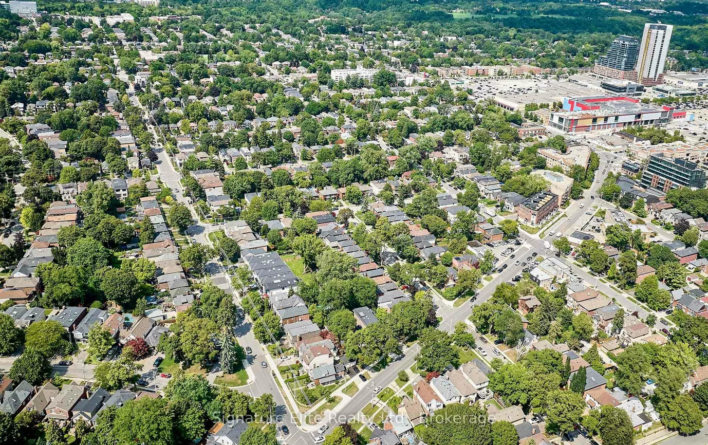 153, Parkhurst, Leaside, Toronto