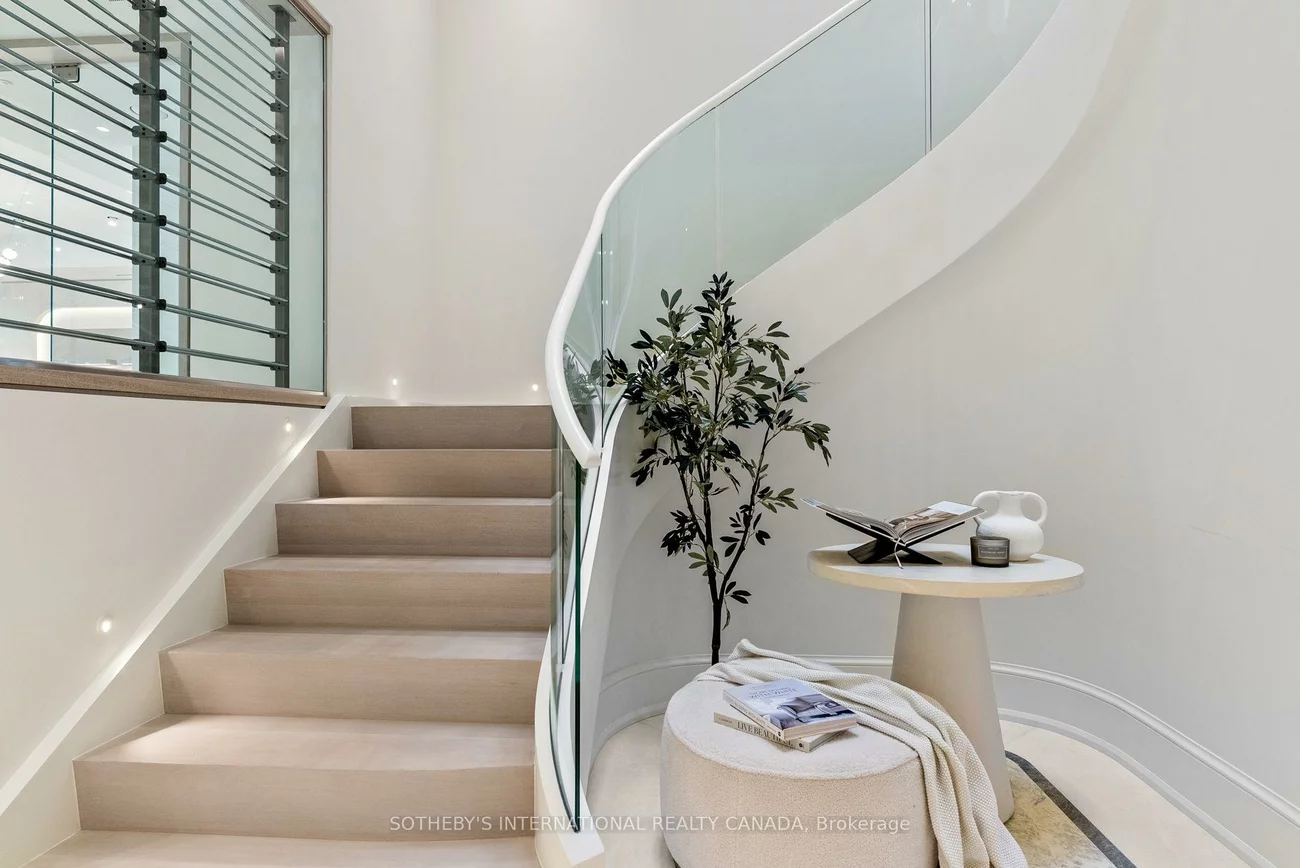 84, Old Forest Hill, Forest Hill South, Toronto