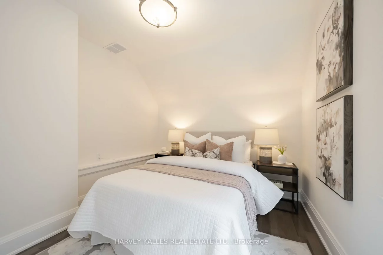 6, Browside, Forest Hill South, Toronto