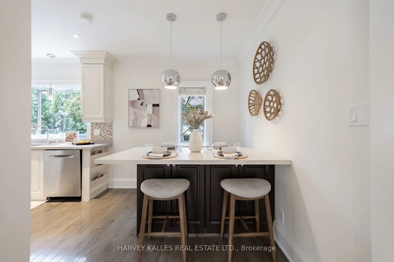 6, Browside, Forest Hill South, Toronto