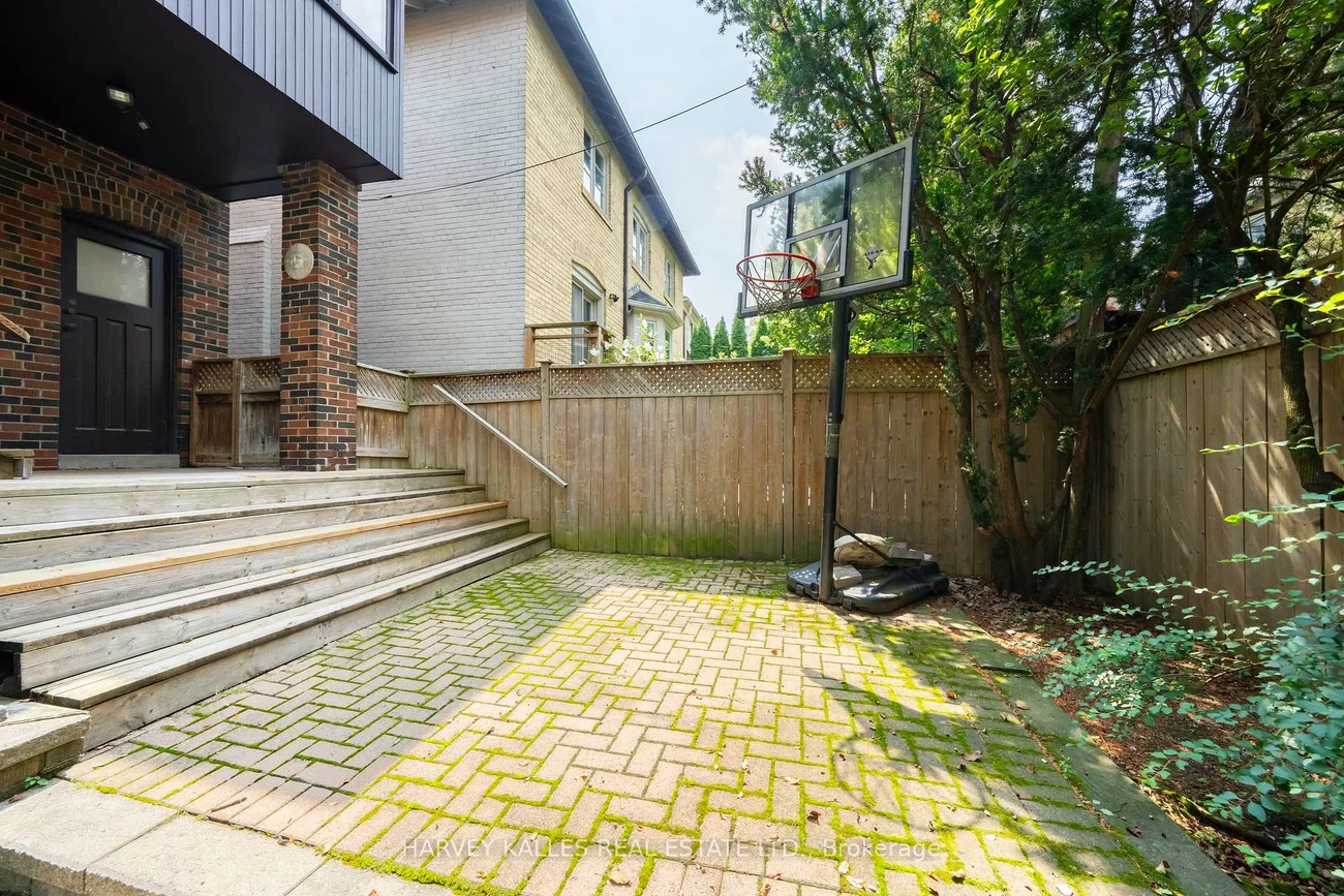 6, Browside, Forest Hill South, Toronto