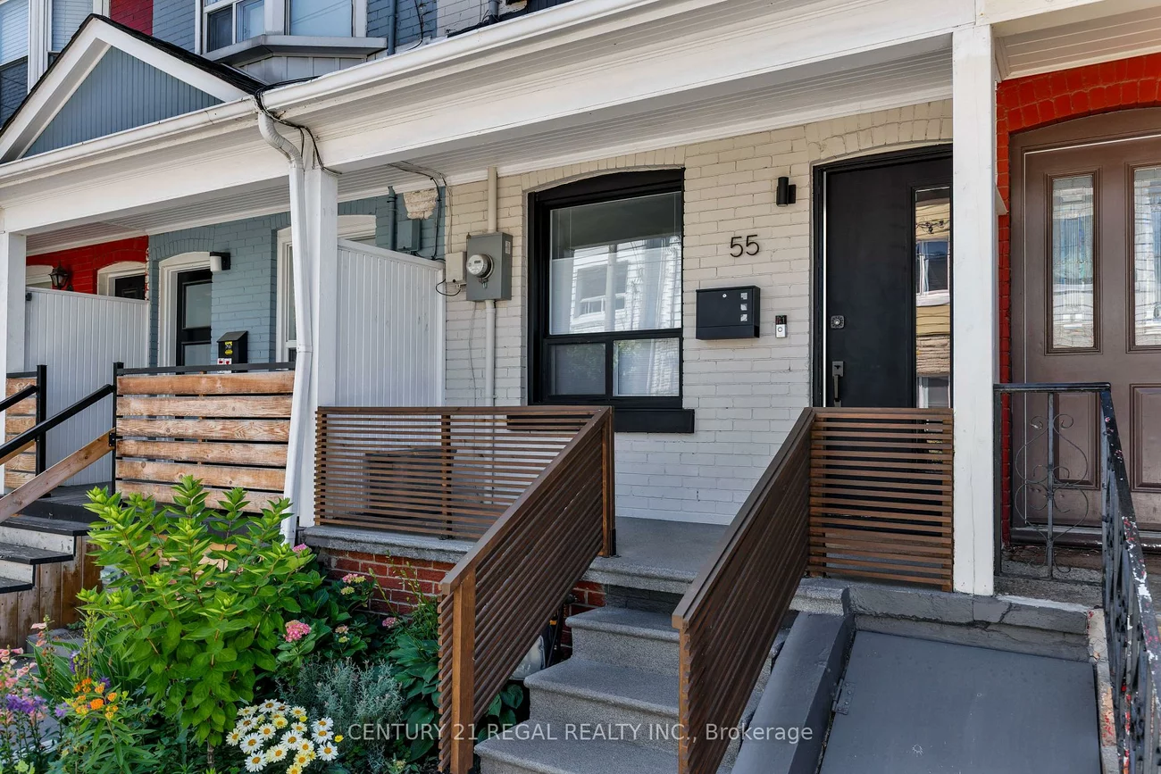55, Shirley, Little Portugal, Toronto