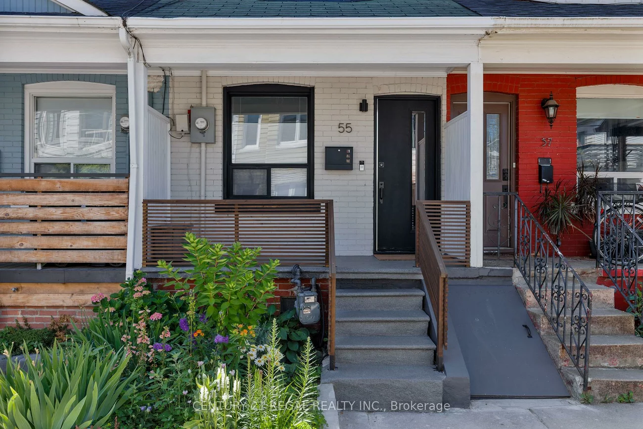 55, Shirley, Little Portugal, Toronto